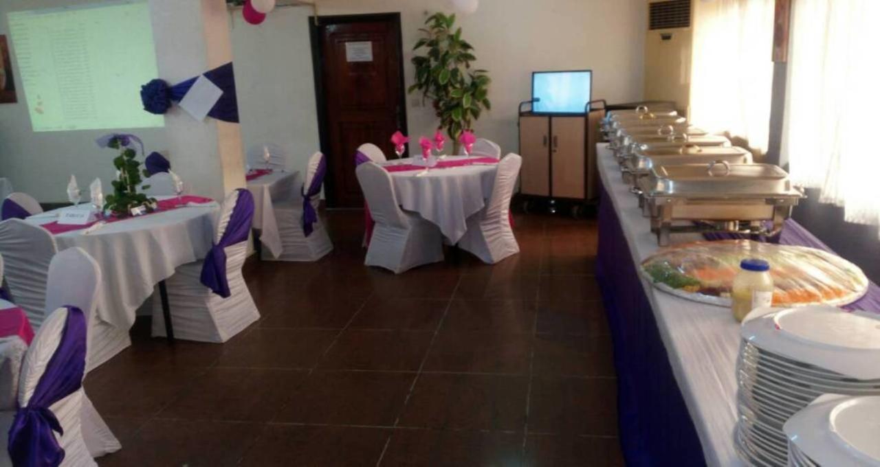 Riviera Hotel Benin Cotonou Exterior foto