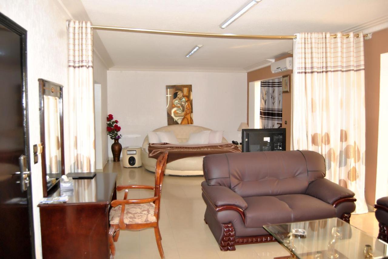 Riviera Hotel Benin Cotonou Exterior foto