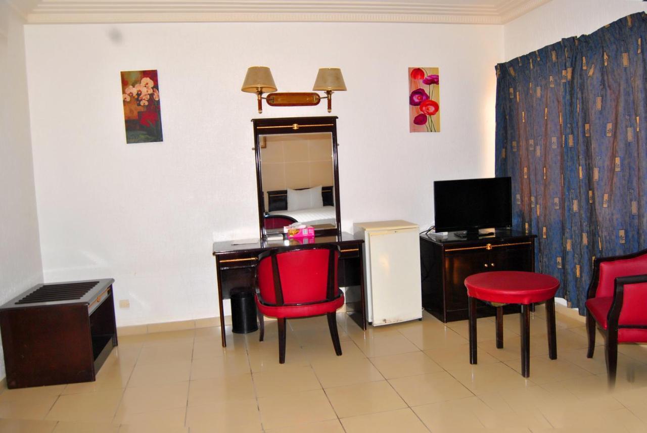 Riviera Hotel Benin Cotonou Exterior foto