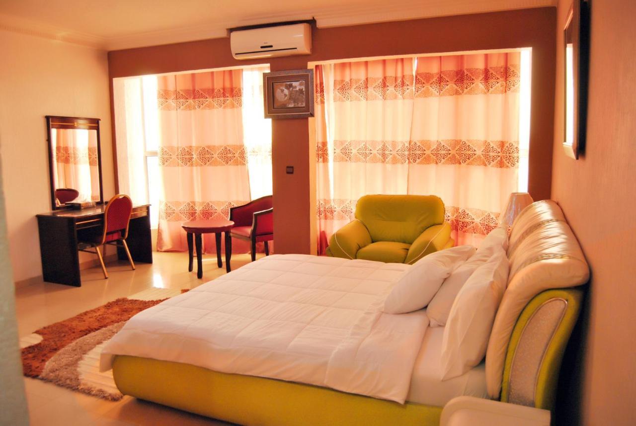 Riviera Hotel Benin Cotonou Exterior foto
