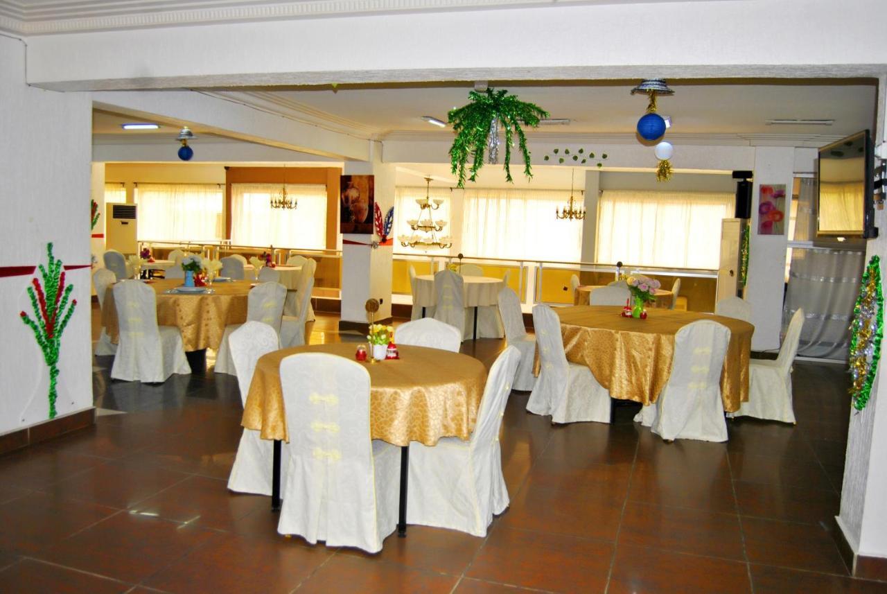 Riviera Hotel Benin Cotonou Exterior foto