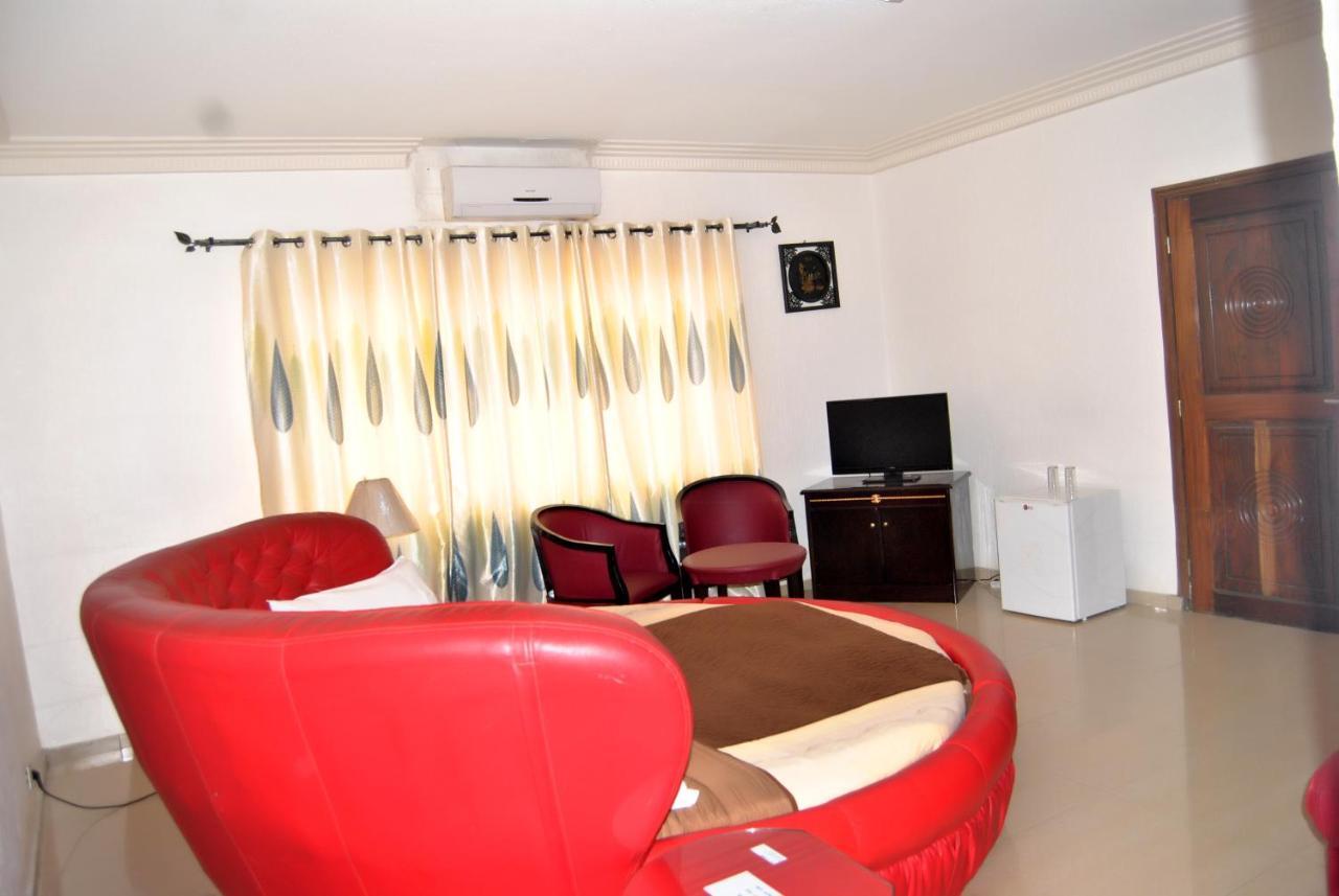 Riviera Hotel Benin Cotonou Exterior foto