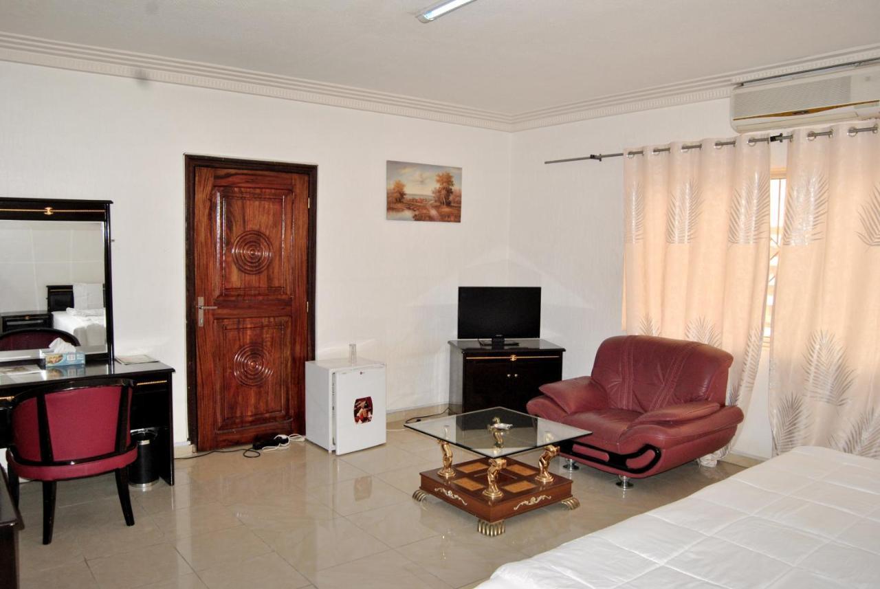 Riviera Hotel Benin Cotonou Exterior foto
