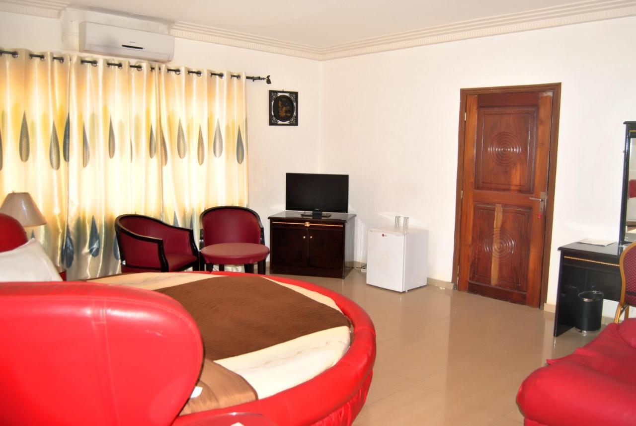 Riviera Hotel Benin Cotonou Exterior foto