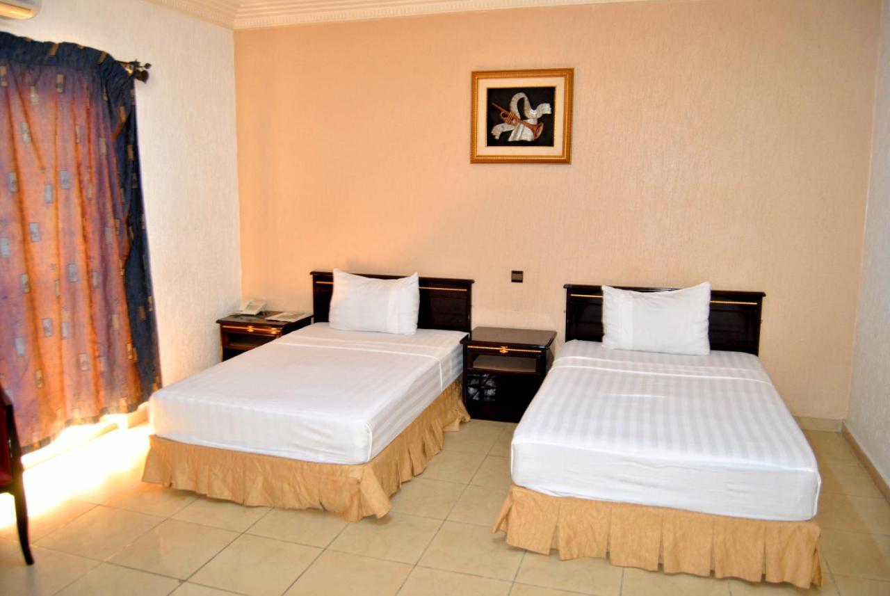 Riviera Hotel Benin Cotonou Exterior foto